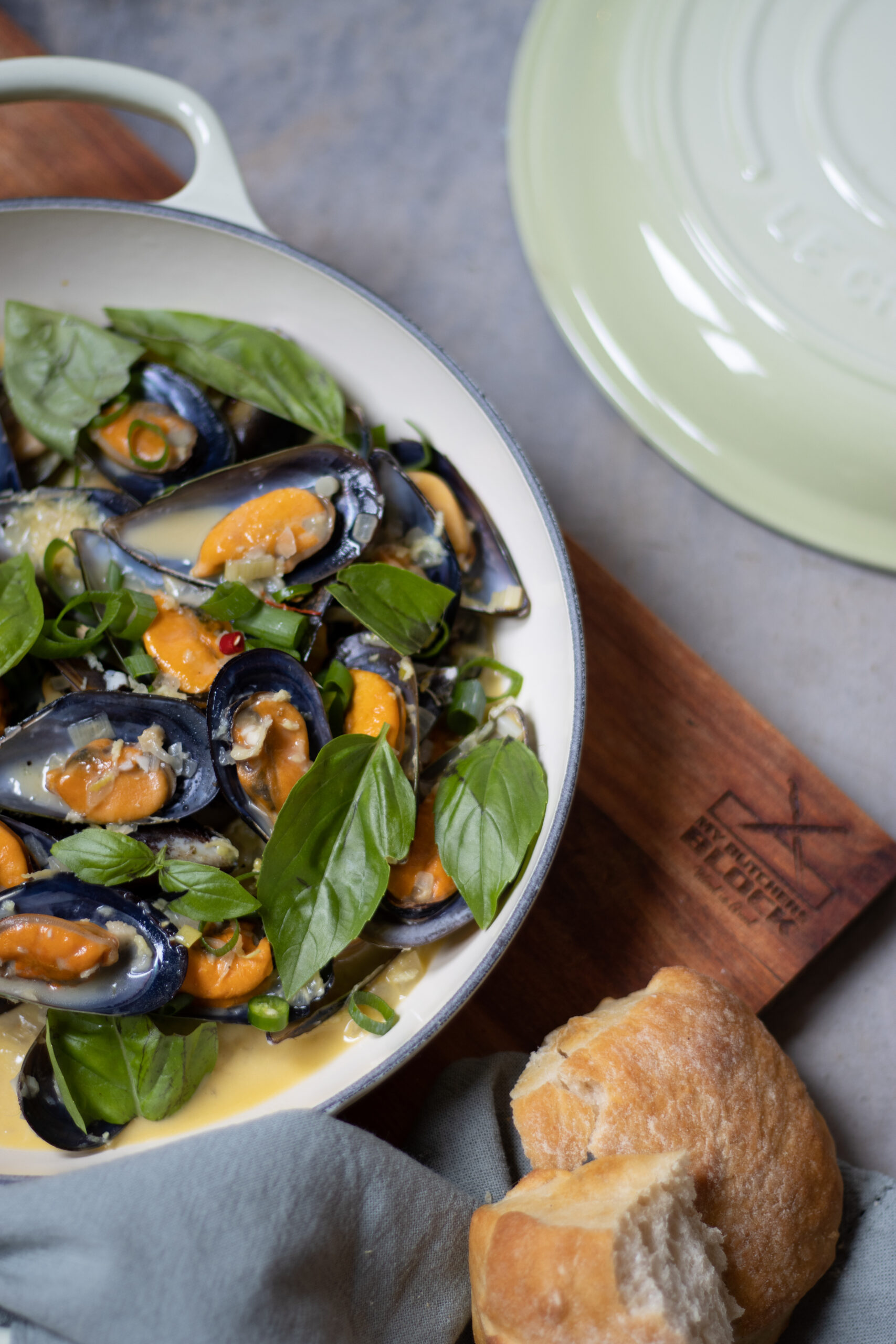 Thai Mussels with Chilli, Ginger and Beer Broth